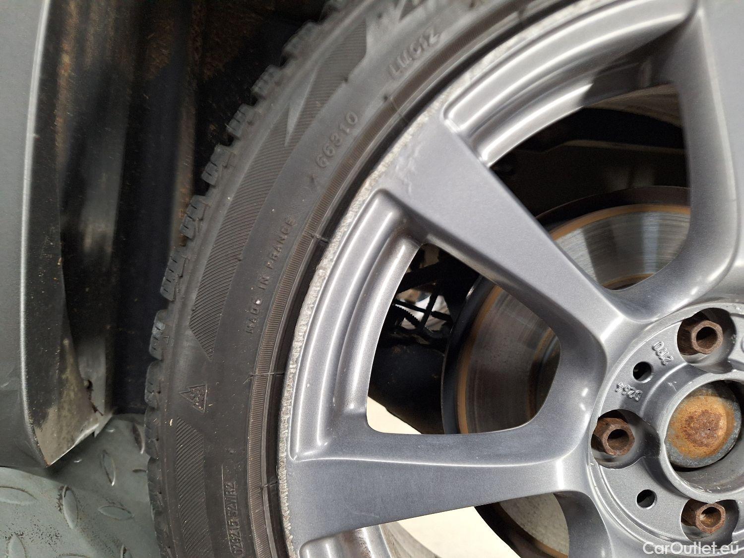  Abarth  500 Fiat,  '15, Abarth  1.4 T-Jet 595 107kW 3d #9