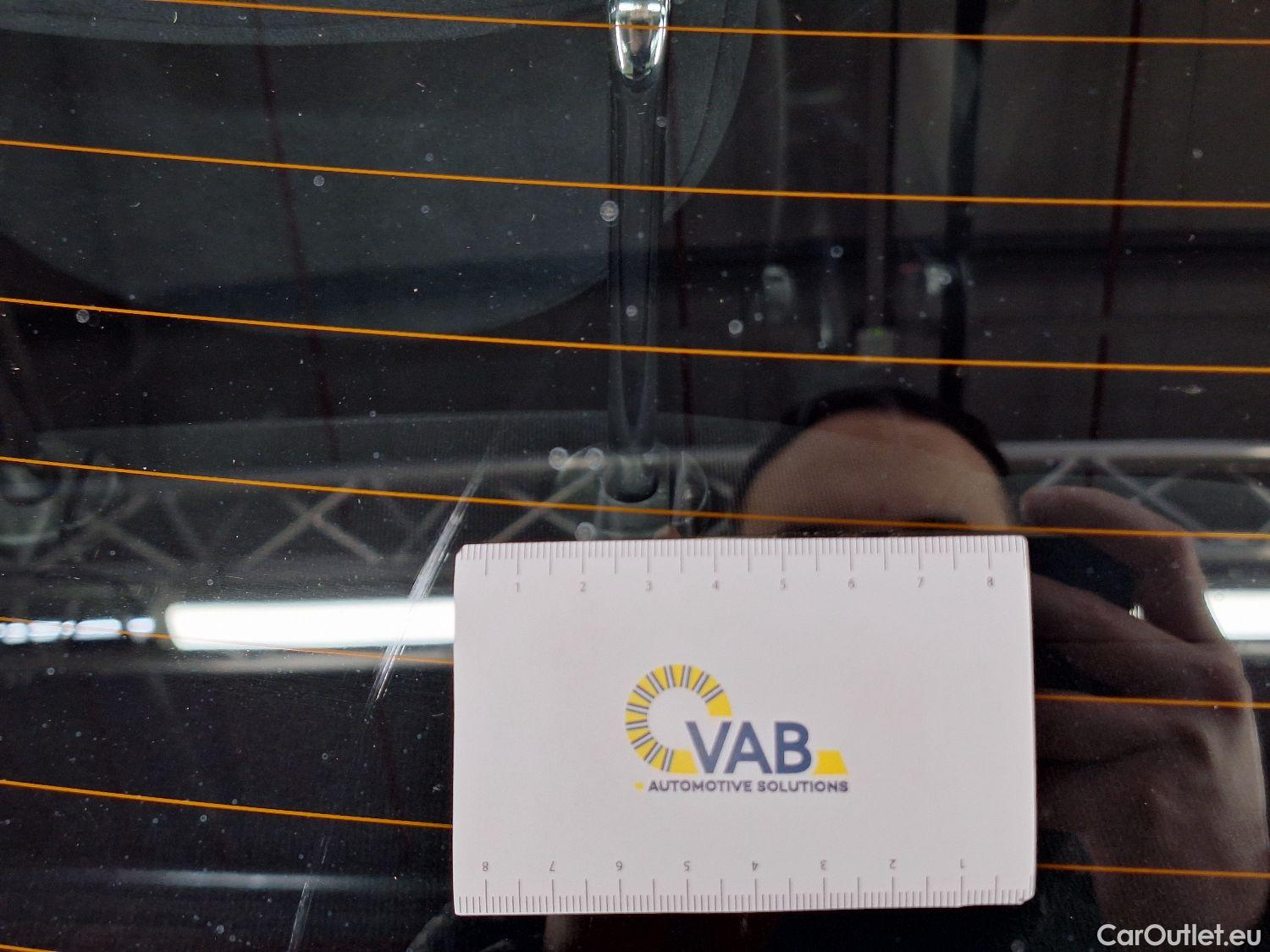  Abarth  500 Fiat,  '15, Abarth  1.4 T-Jet 595 107kW 3d #41