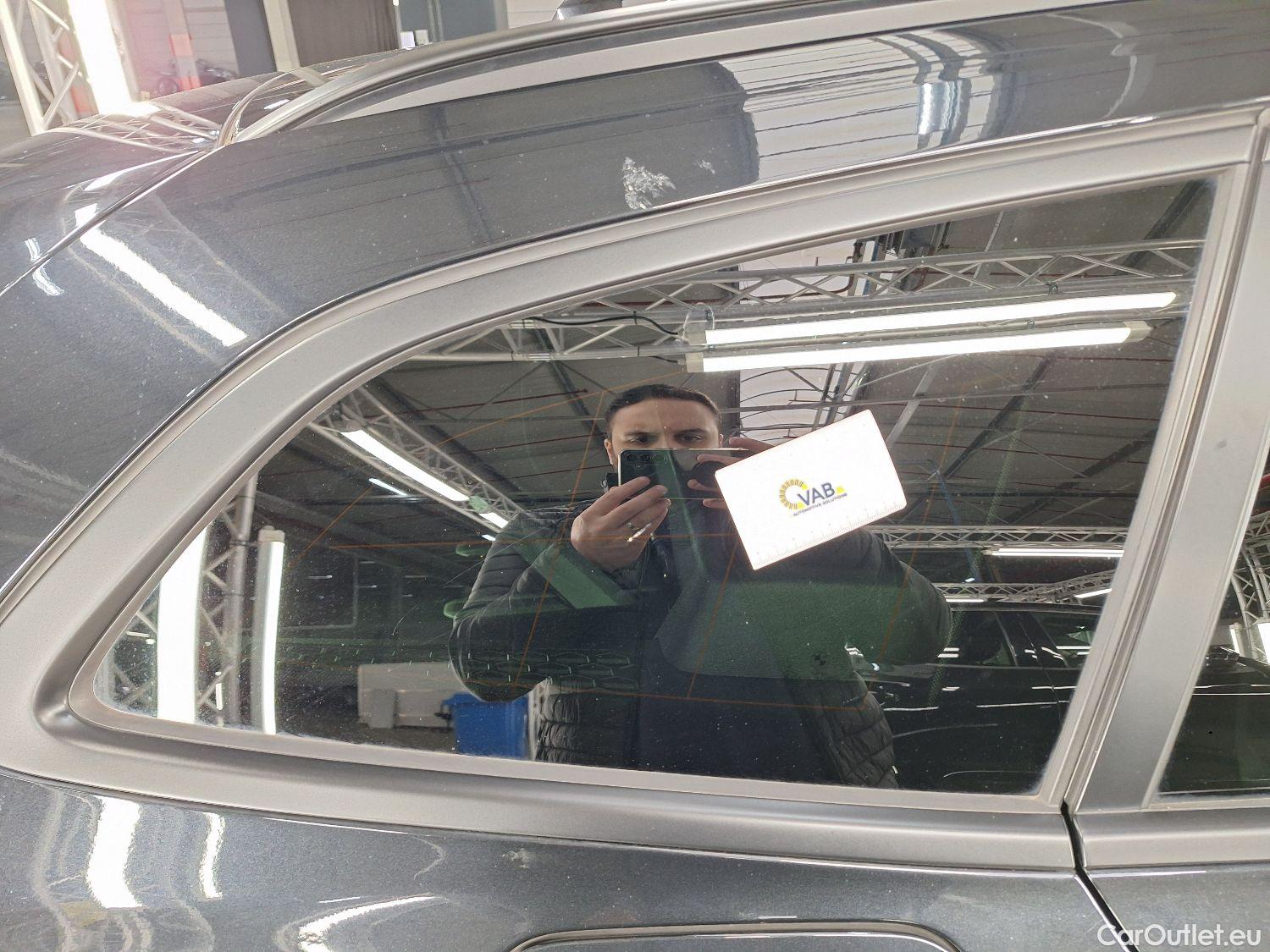  Bmw  Serie 3 BMW, 3-serie Touring '18, BMW 3 Reeks Touring 316dA (90 kW) 5d #33