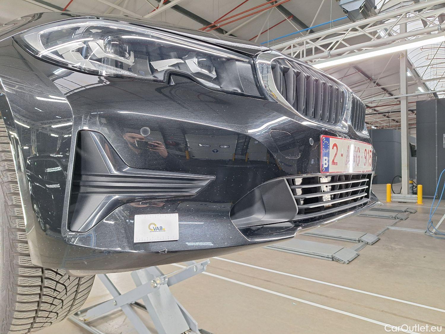  Bmw  Serie 3 BMW, 3-serie Touring '18, BMW 3 Reeks Touring 316dA (90 kW) 5d #3