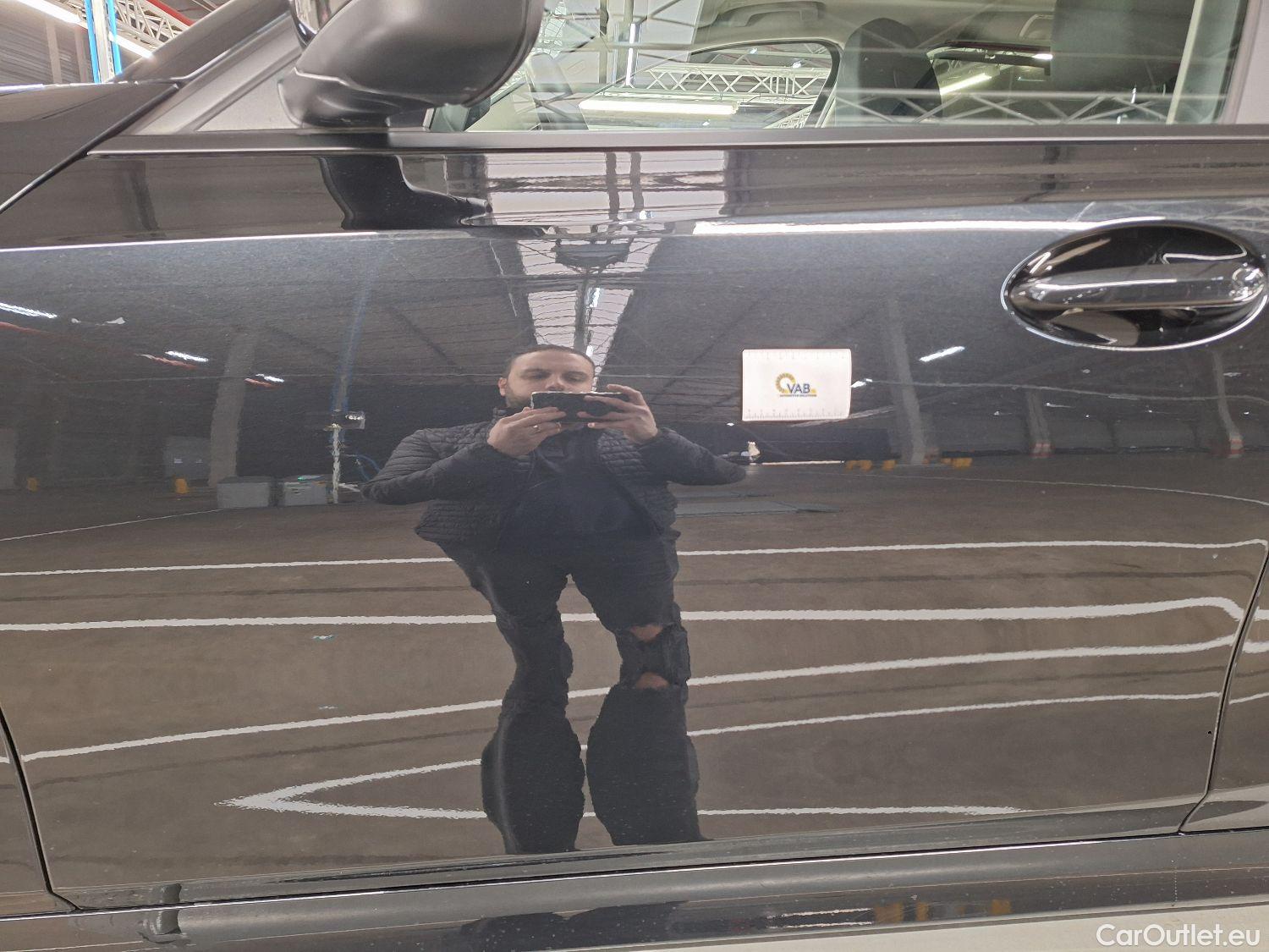  Bmw  Serie 3 BMW, 3-serie Touring '18, BMW 3 Reeks Touring 316dA (90 kW) 5d #26