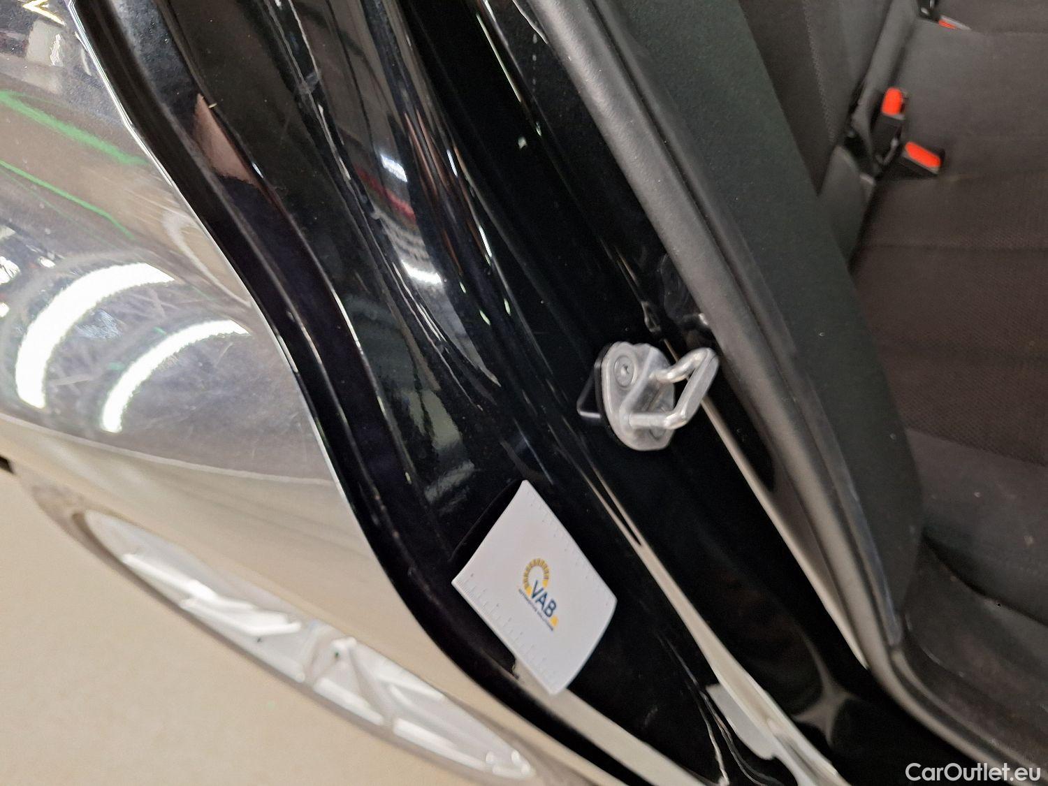  Bmw  Serie 3 BMW, 3-serie Touring '18, BMW 3 Reeks Touring 316dA (90 kW) 5d #31