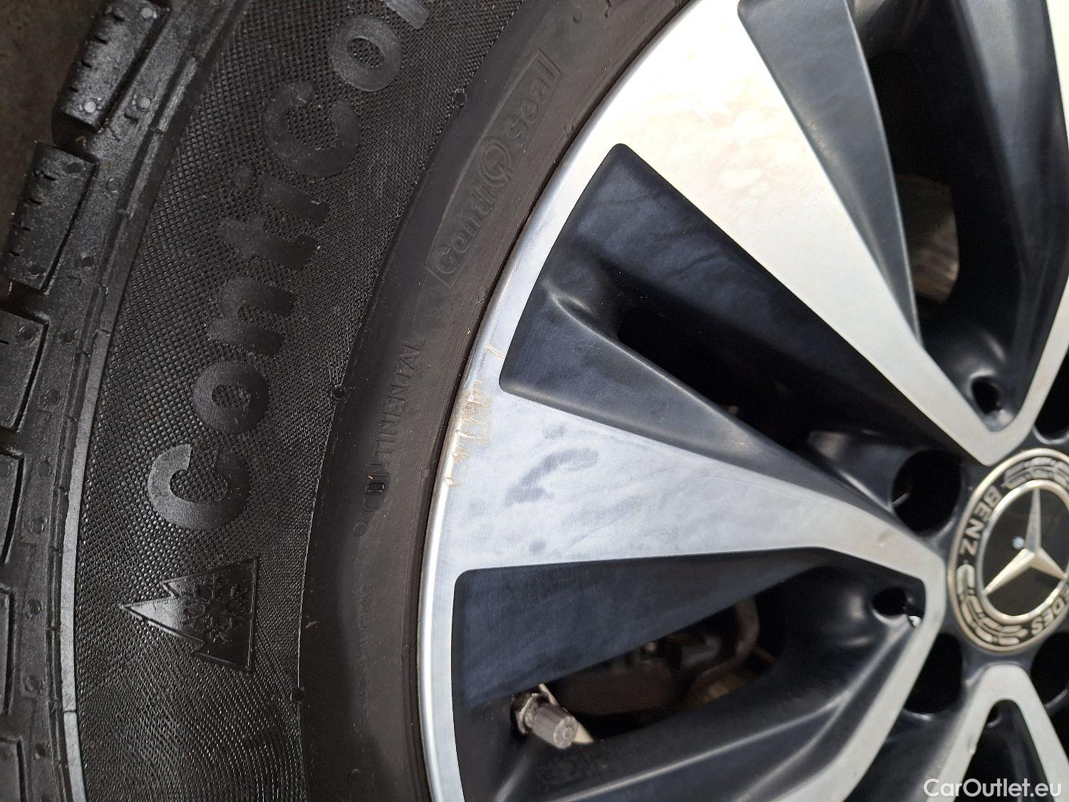  Mercedes  A-Klasse Mercedes, A-Class Berline '18, Mercedes-Benz  Limousine A 180d Business S #14