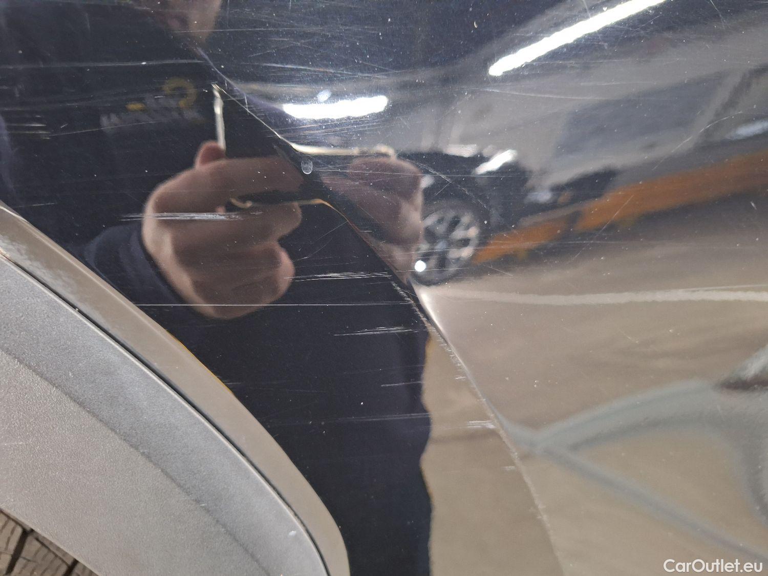  MG  EHS MG,  '20 PHEV, MG  1.5T Luxury 5d #5