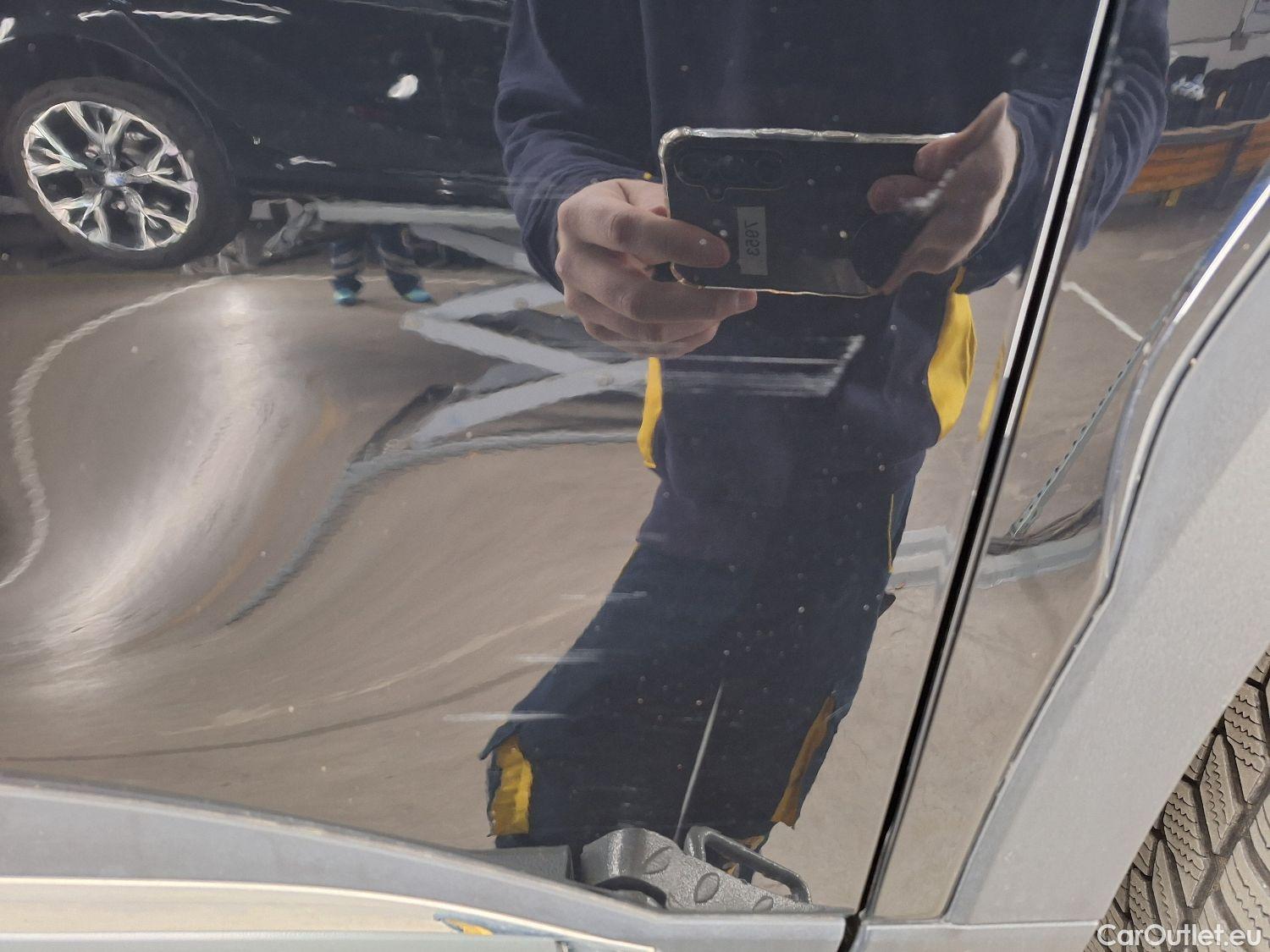  MG  EHS MG,  '20 PHEV, MG  1.5T Luxury 5d #1