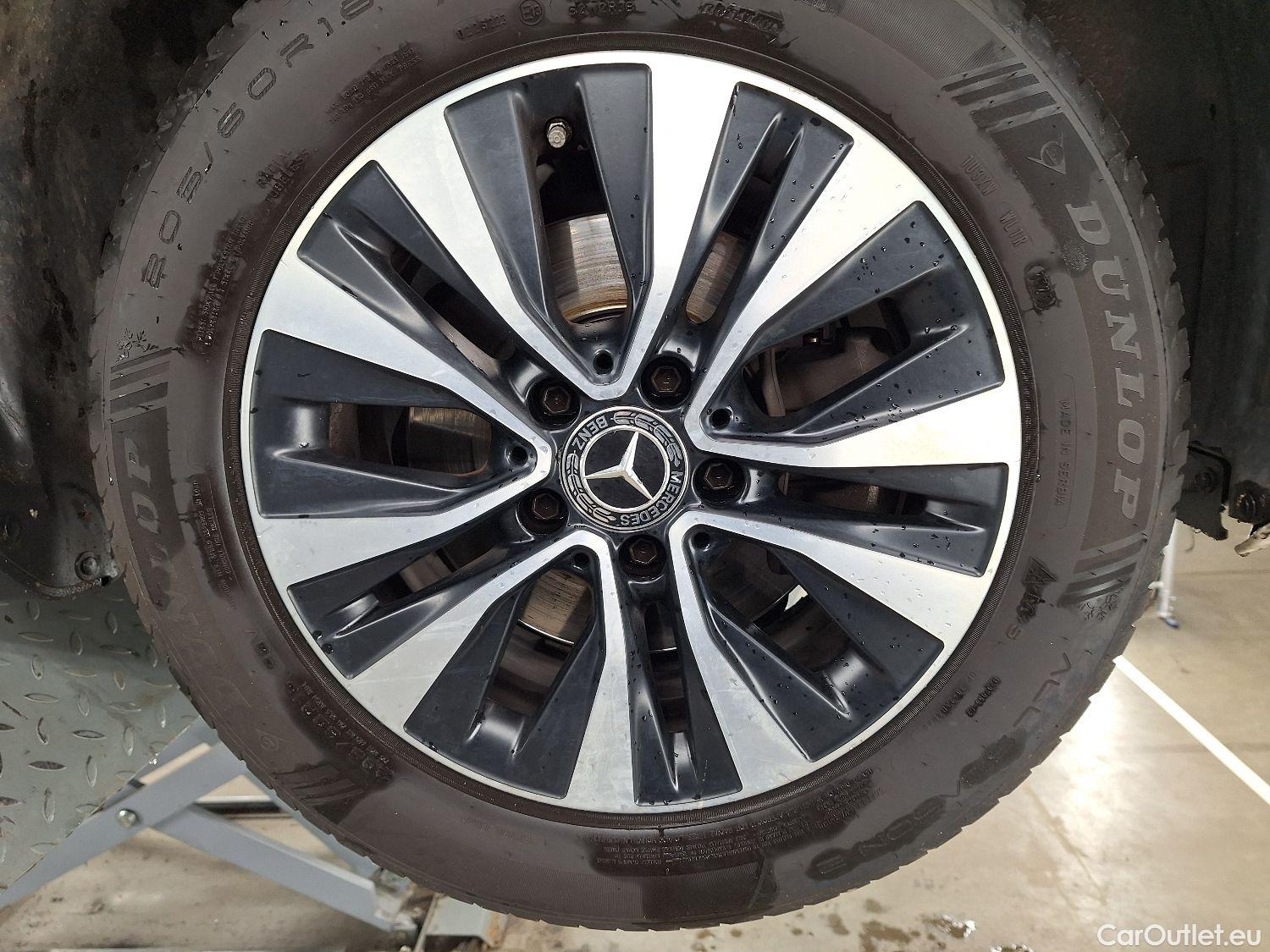  Mercedes  A-Klasse Mercedes, A-Class Berline '18, Mercedes-Benz  Limousine A 180d Business S #11