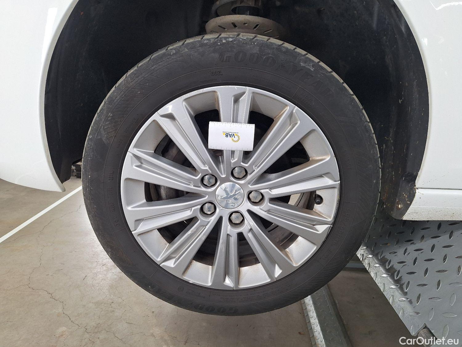  Peugeot  308 Peugeot,  SW FL'17, Peugeot  SW 1.5 BlueHDi 130 S&S Allure 5d #11