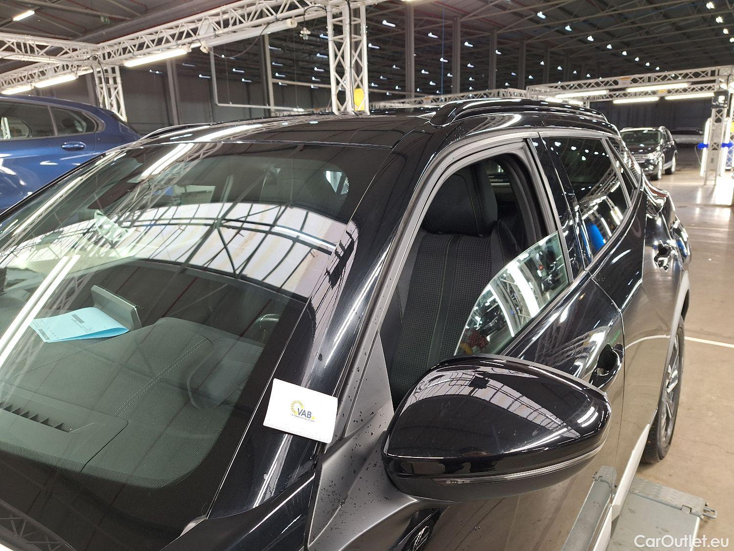  Peugeot  2008 Peugeot,  '19, Peugeot  1.5 BlueHDi 81kW S&S GT 5d #13