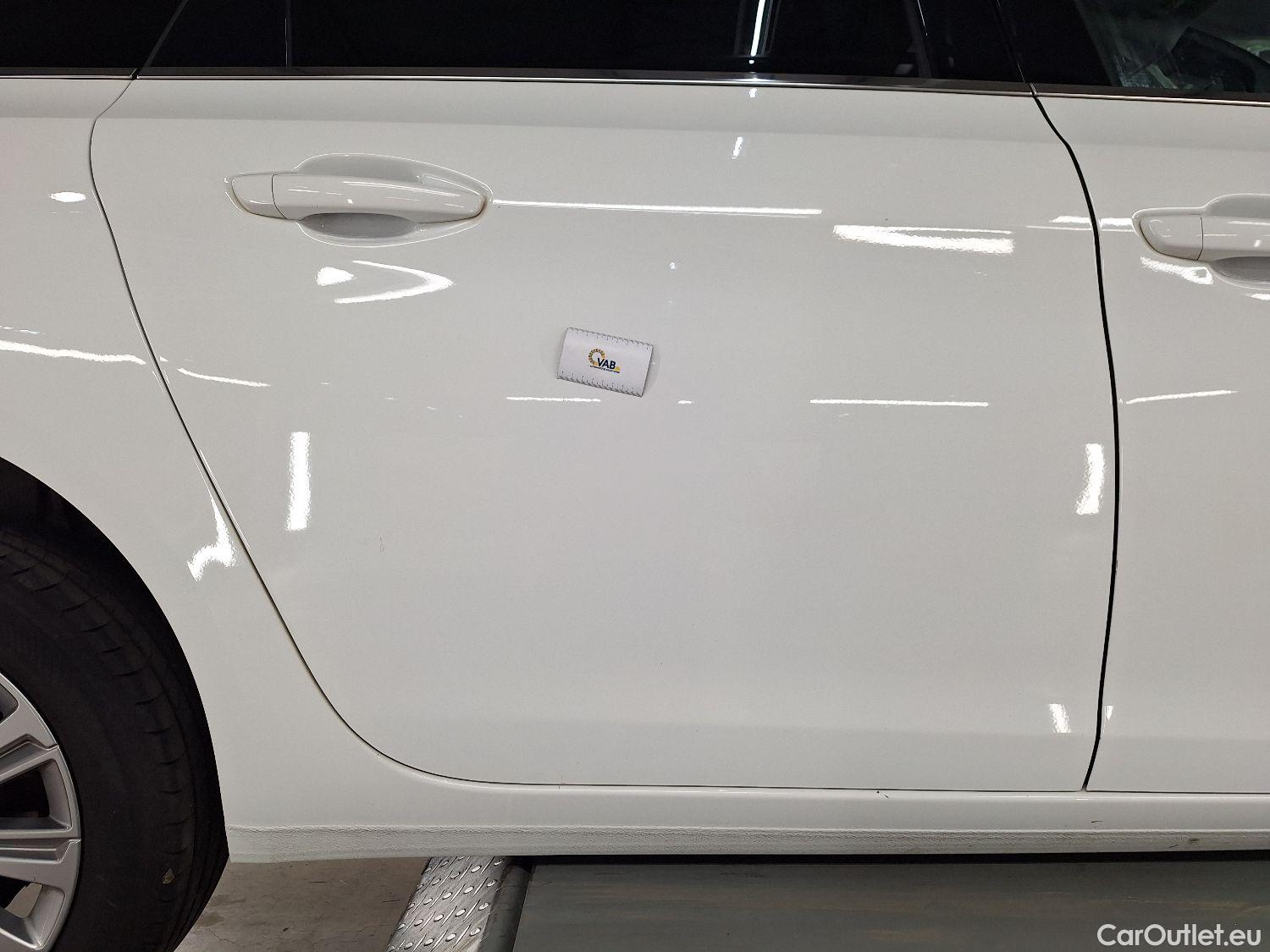  Peugeot  308 Peugeot,  SW FL'17, Peugeot  SW 1.5 BlueHDi 130 S&S Allure 5d #21