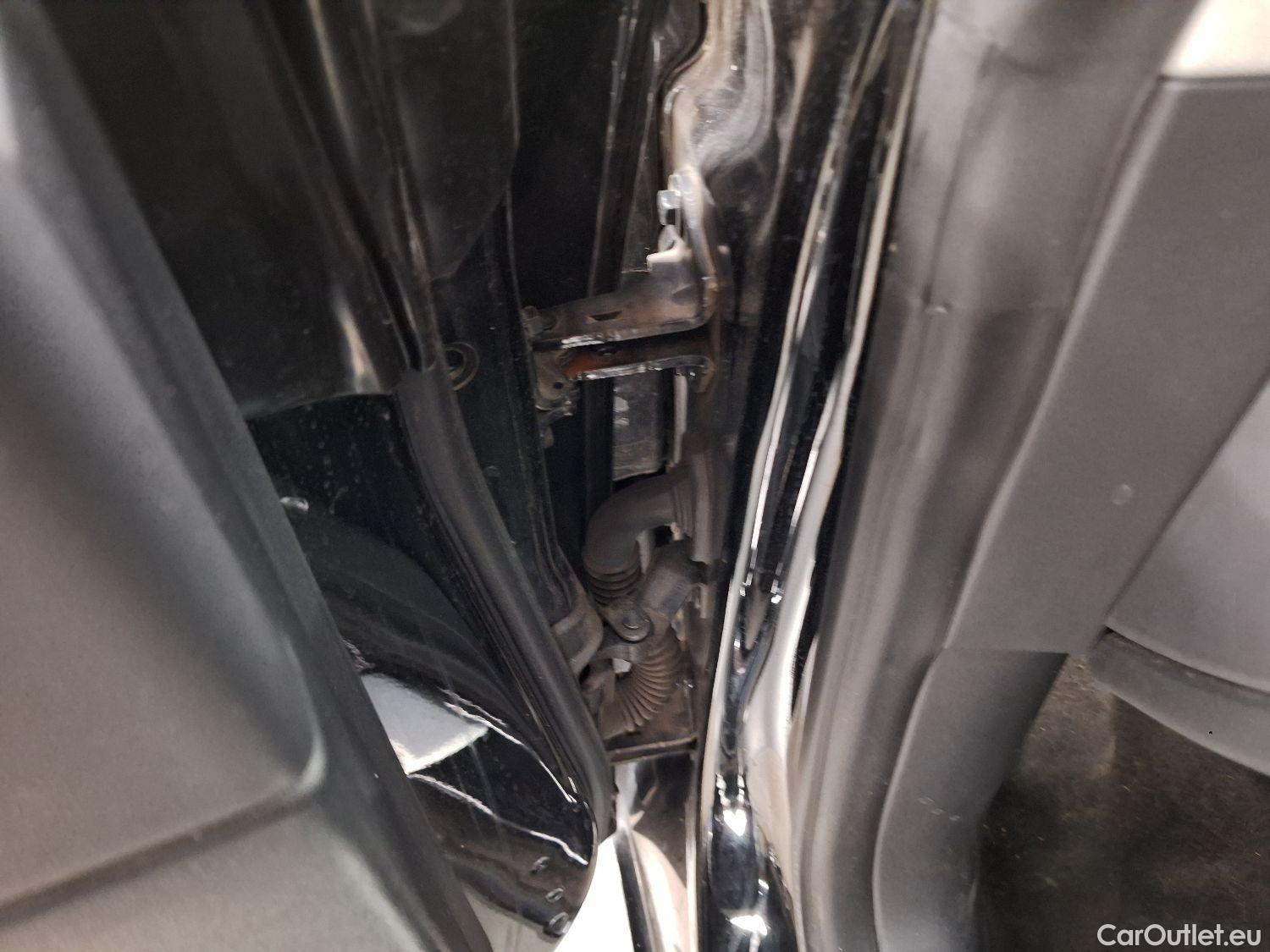  Tesla  Model 3 Tesla,  '18 BEV, Tesla  Standard RWD Plus 4d #52