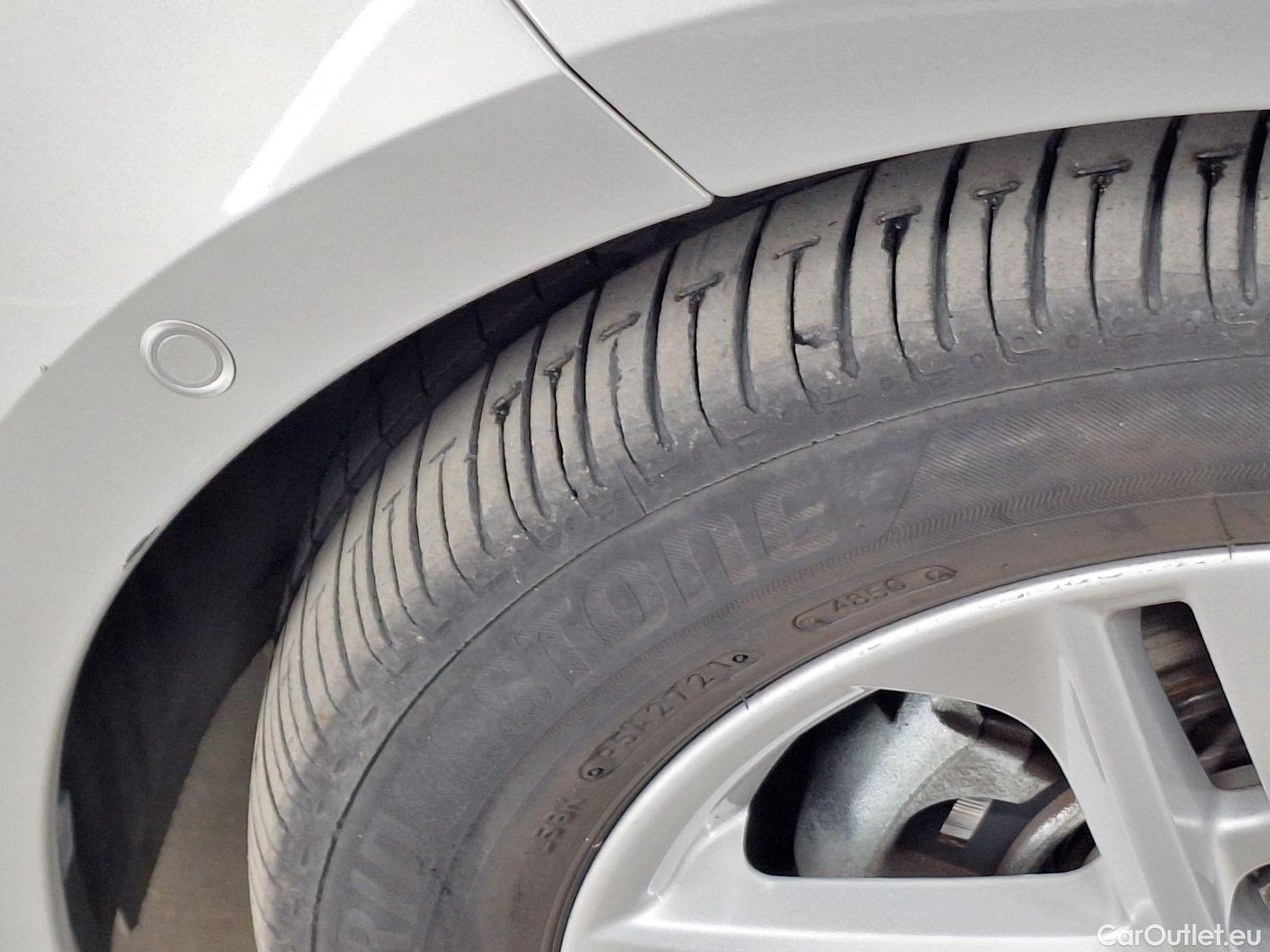  Toyota  Corolla Toyota,  TS '19, Toyota  Touring Sports 1.8 Hybrid Dynamic e #21