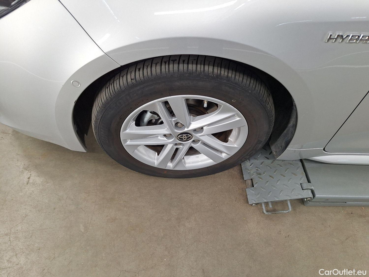  Toyota  Corolla Toyota,  TS '19, Toyota  Touring Sports 1.8 Hybrid Dynamic e #20