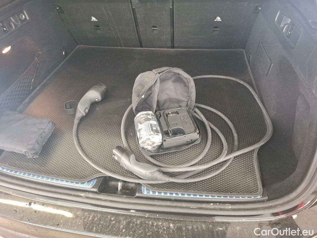  Mercedes  GLC MERCEDES-BENZ  / 2022 / 5P / SUV  400 e AMG Line 4MATIC #25