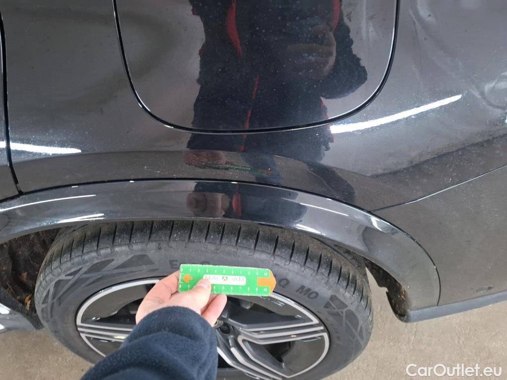  Mercedes  GLC MERCEDES-BENZ  / 2022 / 5P / SUV  400 e AMG Line 4MATIC #55