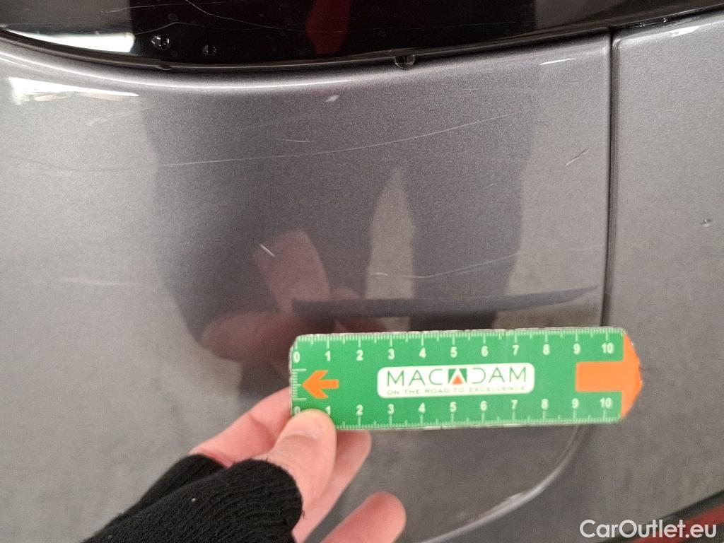  Land Rover  Range Rover LAND ROVER  Velar / 2017 / 5P / SUV 2.0 P400e PHEV BVA R-Dynamic SE #4