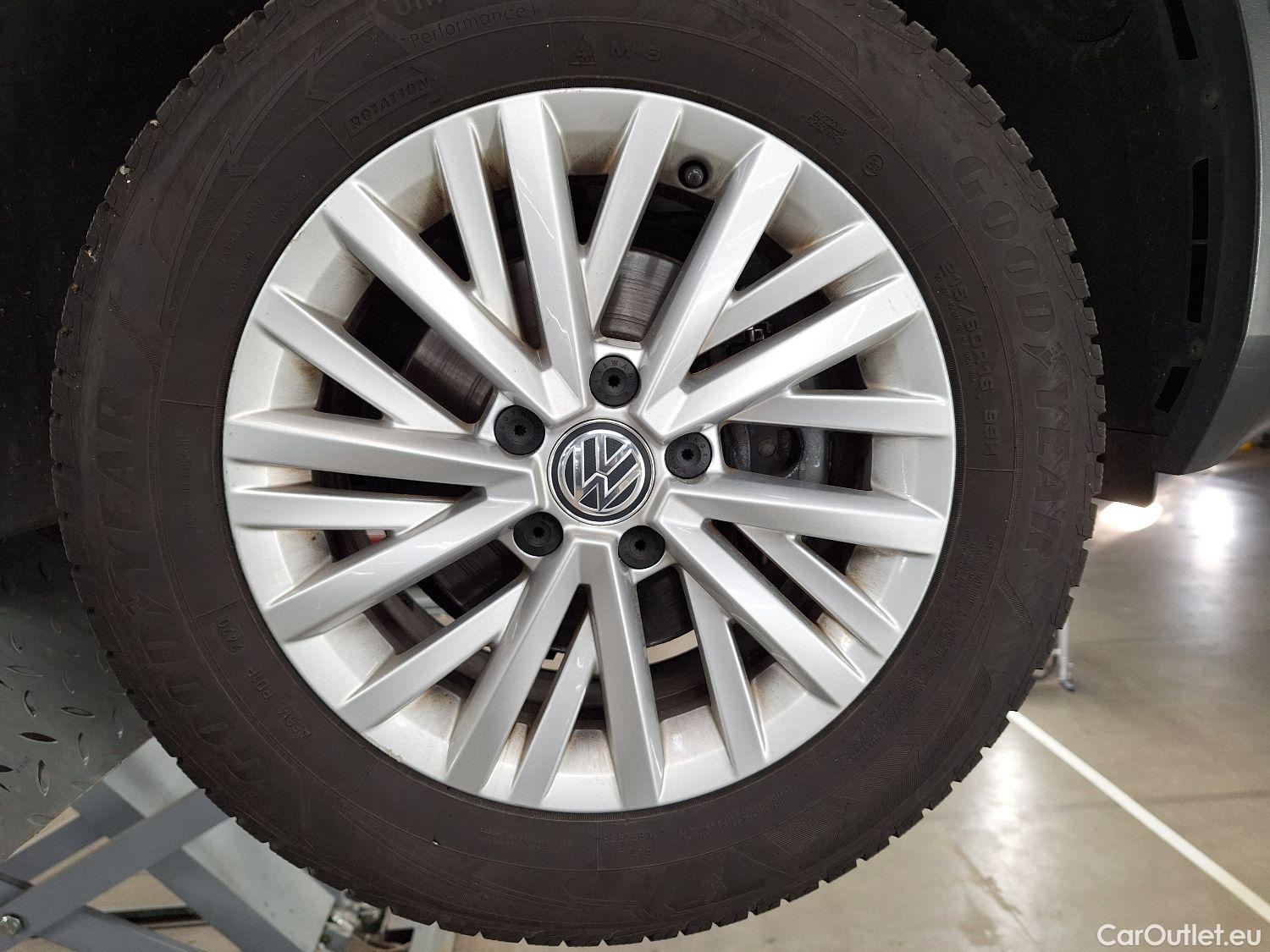  Volkswagen  T-ROC VW,  '17, Volkswagen  1.6 TDI 5d #1