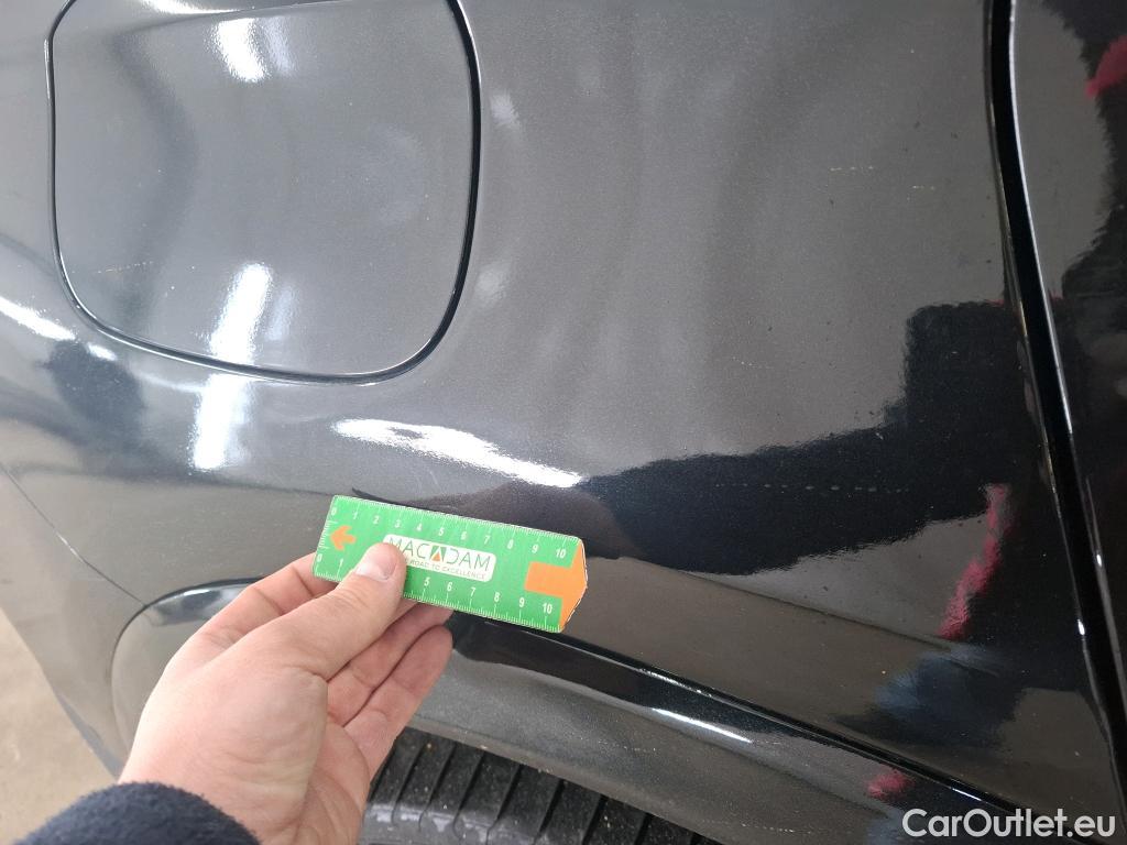  Mercedes  GLC MERCEDES-BENZ  / 2022 / 5P / SUV  400 e AMG Line 4MATIC #28