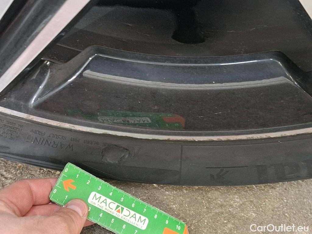  Mercedes  GLC MERCEDES-BENZ  / 2022 / 5P / SUV  400 e AMG Line 4MATIC #8