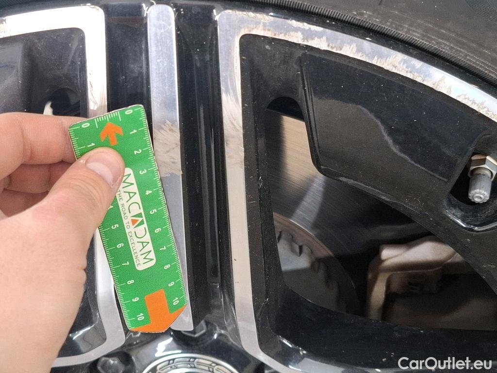  Mercedes  GLC MERCEDES-BENZ  / 2022 / 5P / SUV  400 e AMG Line 4MATIC #48