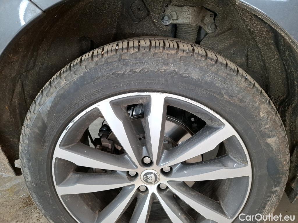  Jaguar  F-PACE JAGUAR  / 2015 / 5P / SUV P400e PHEV BVA 4x4 R-Dynamic SE #9