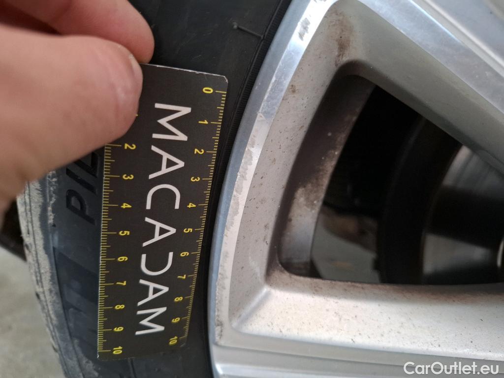  Volvo  XC90 VOLVO  / 2014 / 5P / SUV &D5 AWD AdBlue 235 Geartro 8 Inscrip Luxe #63