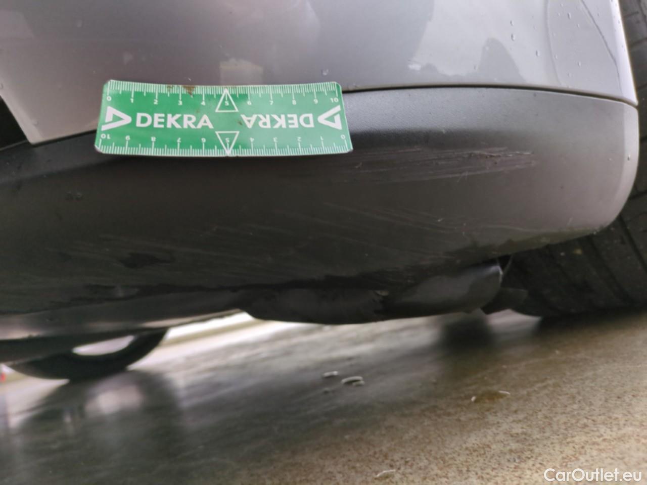  Porsche  Taycan  79kWh BVA #12