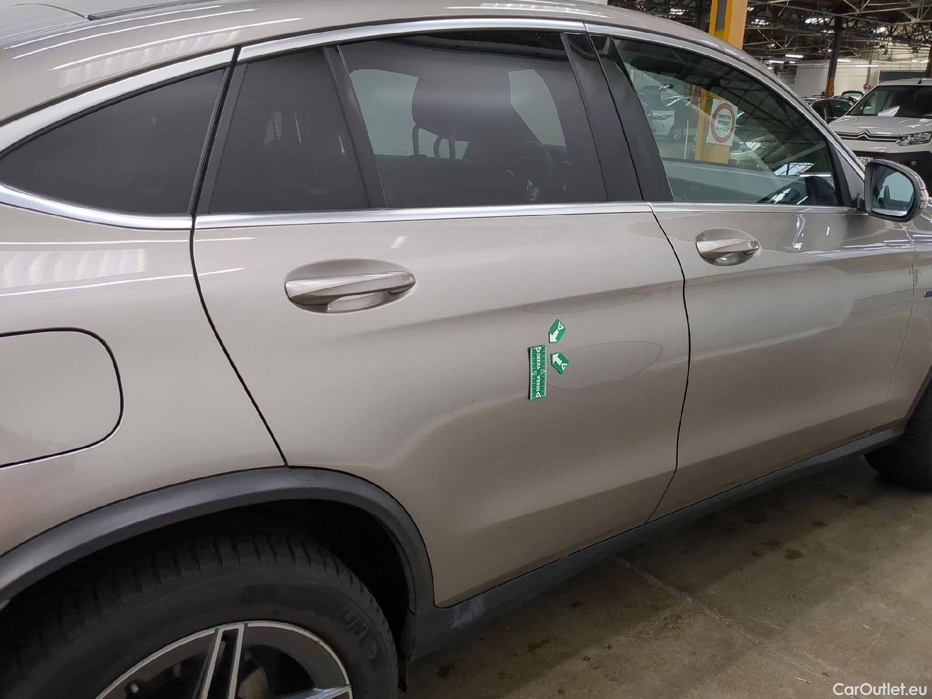  Mercedes  G-Klasee MERCEDES-BENZ GLC Coupe / 2019 / 5P / Coupé GLC 300 e Business Line 4Matic #31