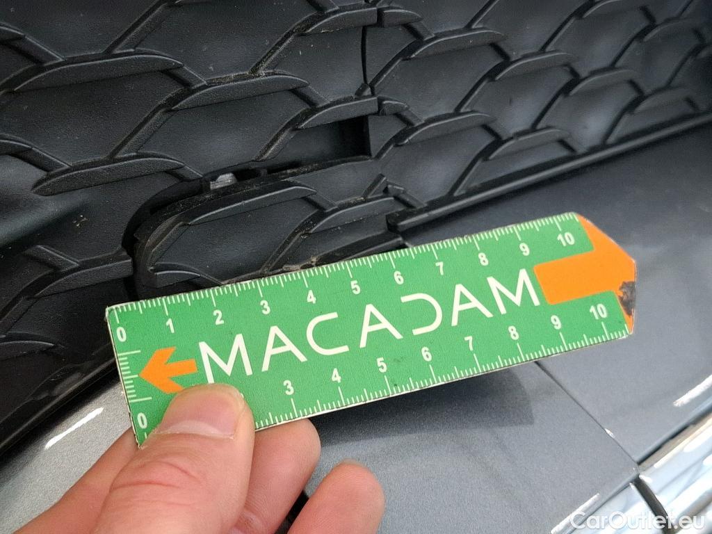  Mercedes  G-Klasee MERCEDES-BENZ GLE / 2019 / 5P / SUV GLE 350 e 4MATIC AMG Line #81