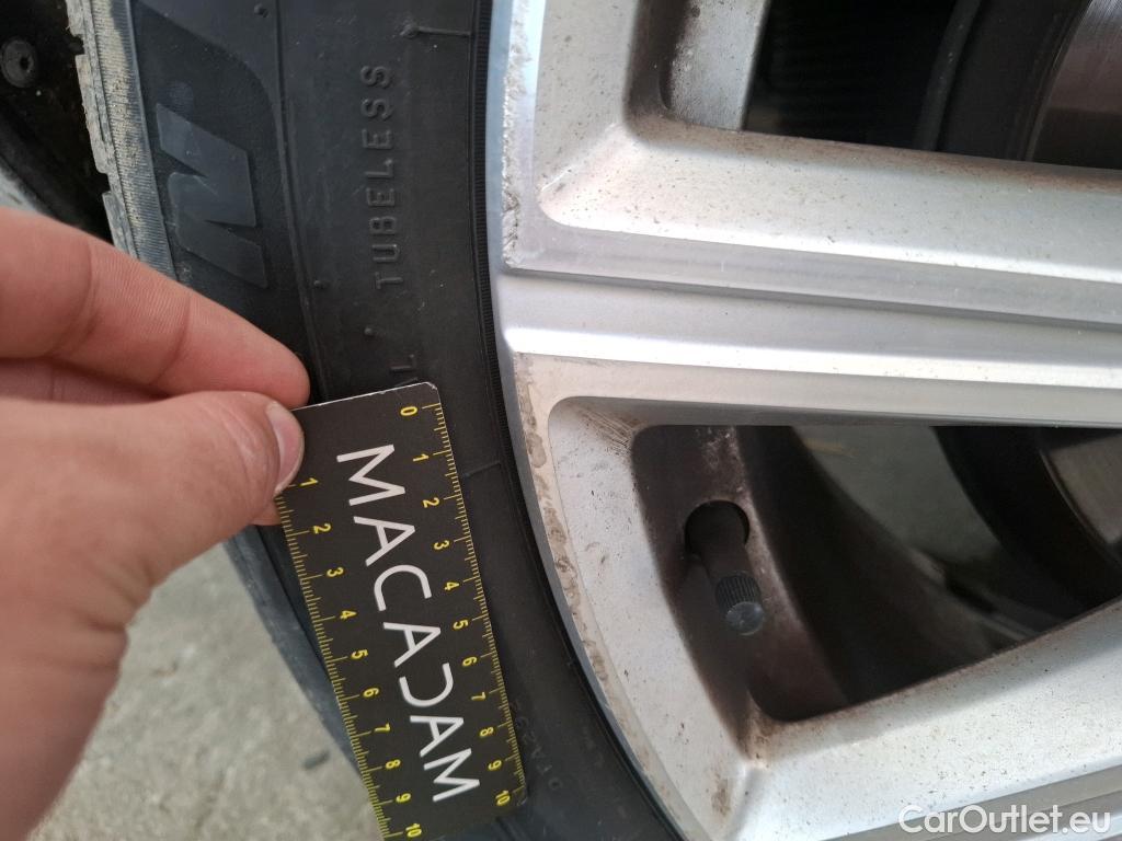  Volvo  XC90 VOLVO  / 2014 / 5P / SUV &D5 AWD AdBlue 235 Geartro 8 Inscrip Luxe #64