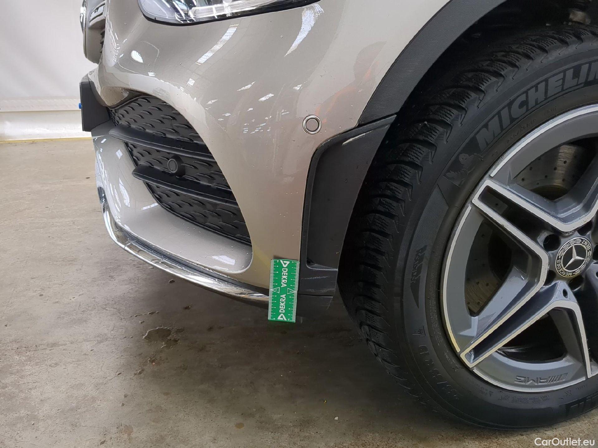  Mercedes  G-Klasee MERCEDES-BENZ GLC Coupe / 2019 / 5P / Coupé GLC 300 e Business Line 4Matic #16