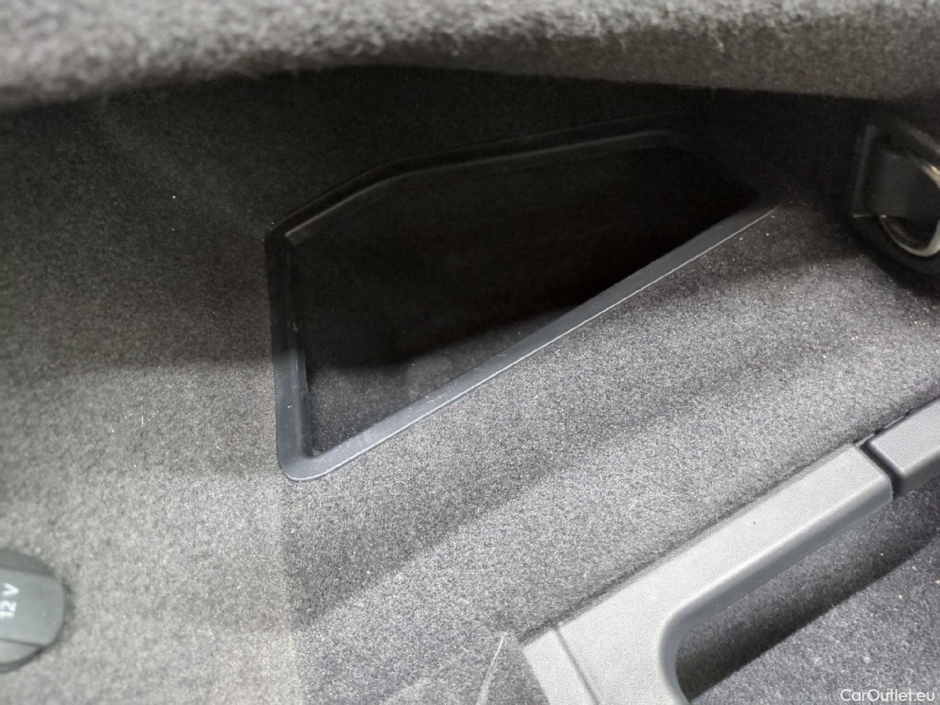  Porsche  Taycan  79kWh BVA #2