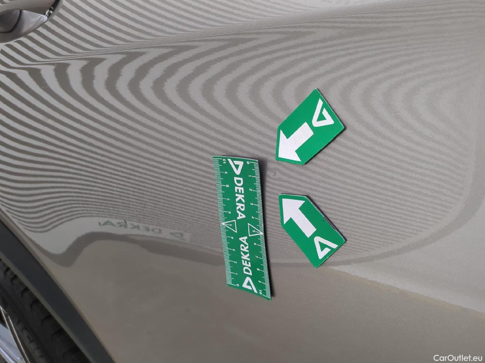  Mercedes  G-Klasee MERCEDES-BENZ GLC Coupe / 2019 / 5P / Coupé GLC 300 e Business Line 4Matic #30