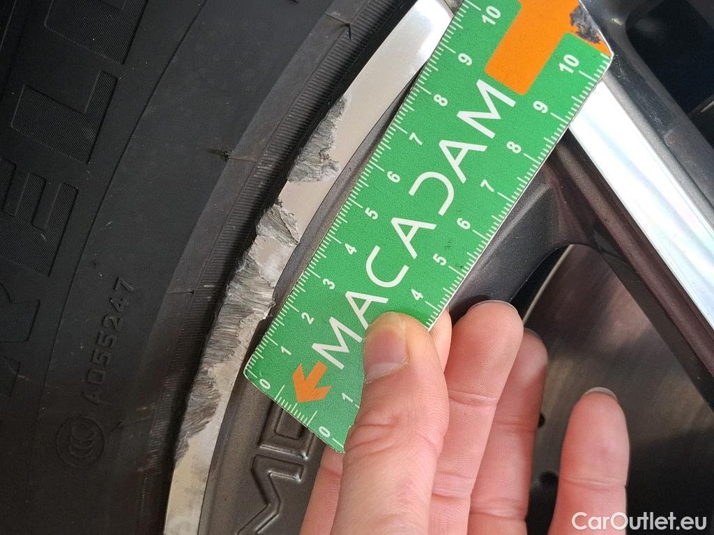  Mercedes  G-Klasee MERCEDES-BENZ GLE / 2019 / 5P / SUV GLE 350 e 4MATIC AMG Line #3