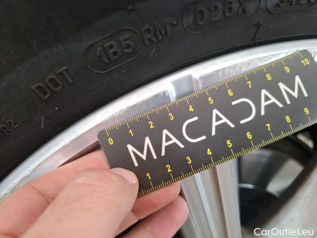  Volvo  XC90 VOLVO  / 2014 / 5P / SUV &D5 AWD AdBlue 235 Geartro 8 Inscrip Luxe #77