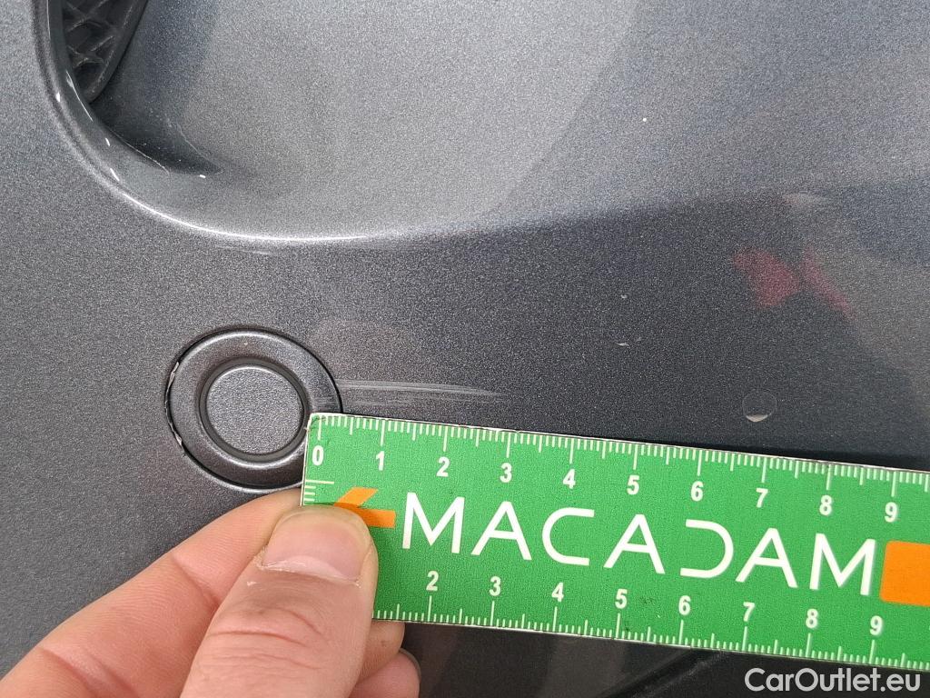  Mercedes  G-Klasee MERCEDES-BENZ GLE / 2019 / 5P / SUV GLE 350 e 4MATIC AMG Line #32