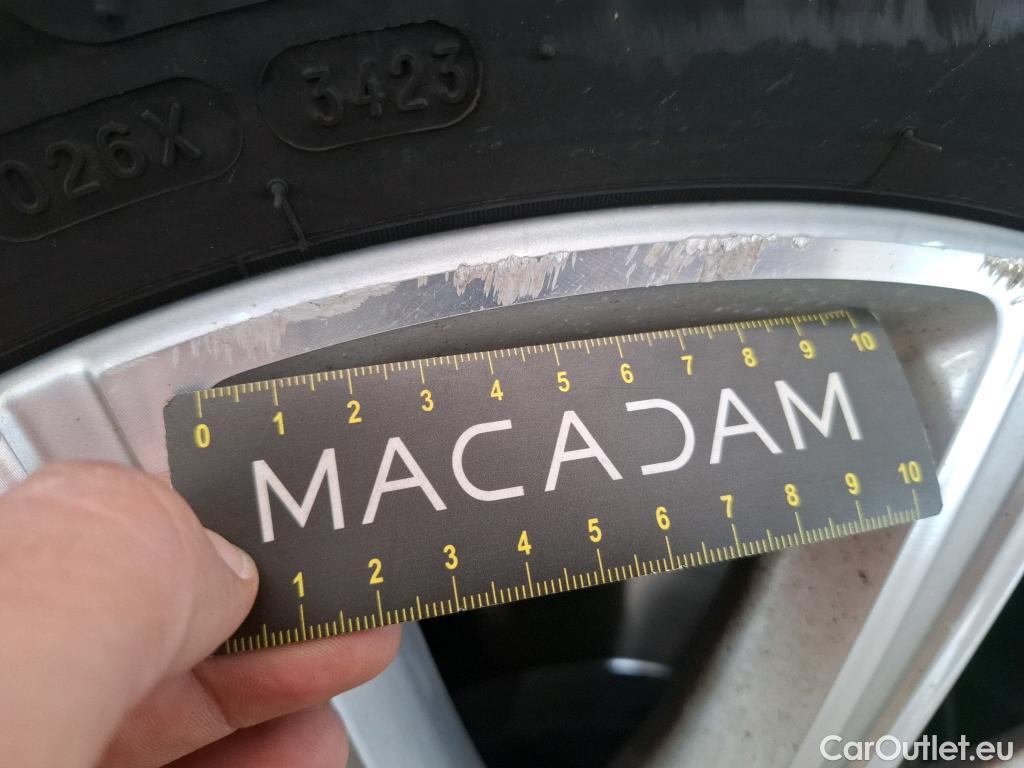  Volvo  XC90 VOLVO  / 2014 / 5P / SUV &D5 AWD AdBlue 235 Geartro 8 Inscrip Luxe #75