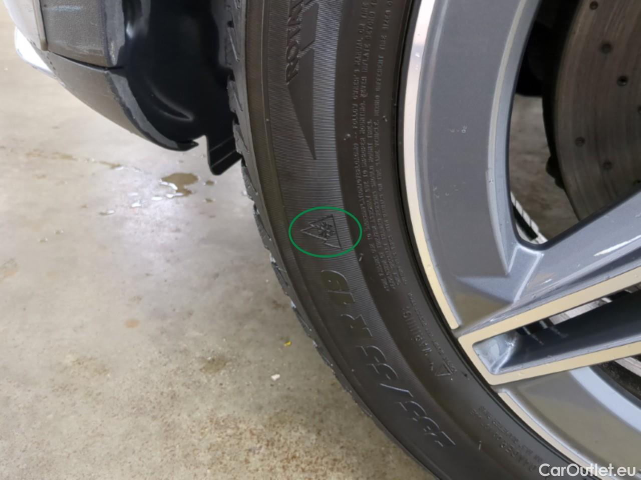  Mercedes  G-Klasee MERCEDES-BENZ GLC Coupe / 2019 / 5P / Coupé GLC 300 e Business Line 4Matic #3