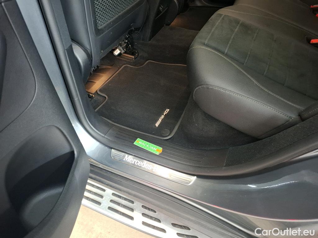  Mercedes  G-Klasee MERCEDES-BENZ GLE / 2019 / 5P / SUV GLE 350 e 4MATIC AMG Line #48