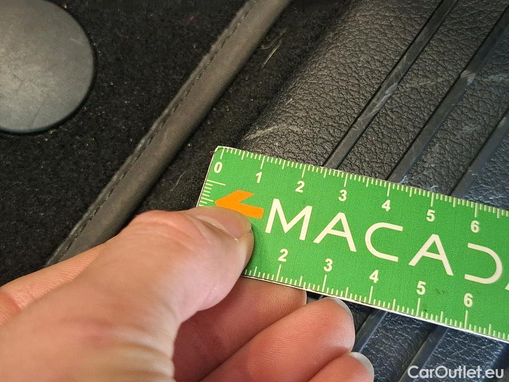  Mercedes  G-Klasee MERCEDES-BENZ GLE / 2019 / 5P / SUV GLE 350 e 4MATIC AMG Line #54