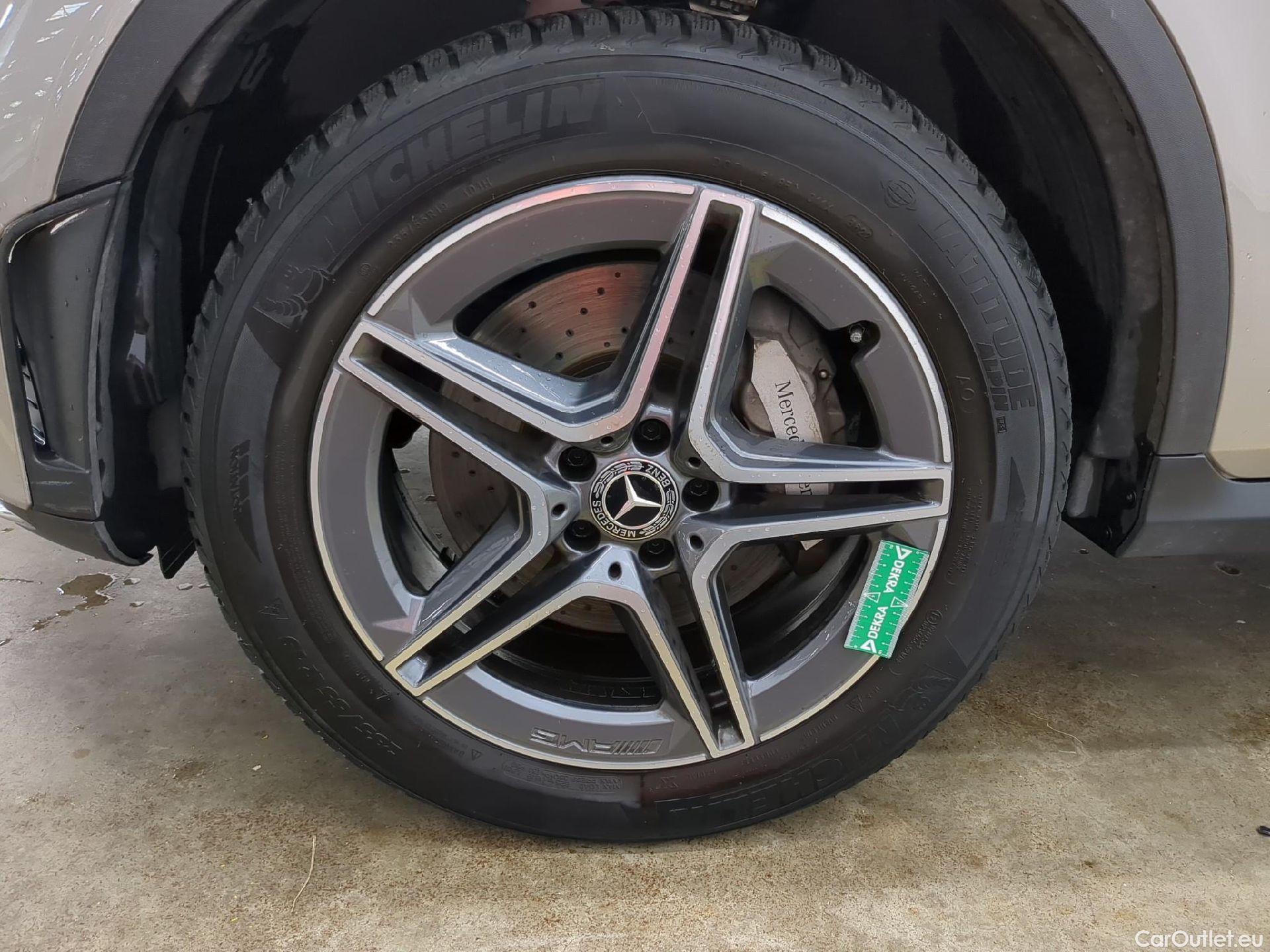  Mercedes  G-Klasee MERCEDES-BENZ GLC Coupe / 2019 / 5P / Coupé GLC 300 e Business Line 4Matic #20