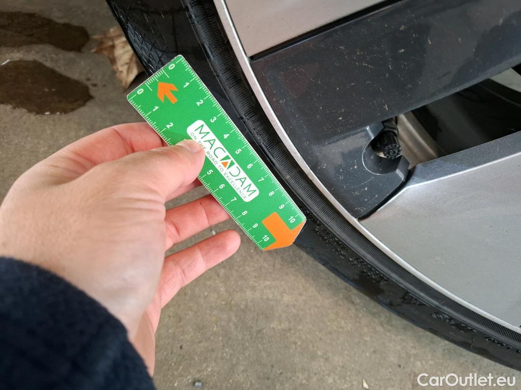  Tesla  Model Y TESLA  / 2020 / 5P / SUV Long Range Dual Motor AWD #23