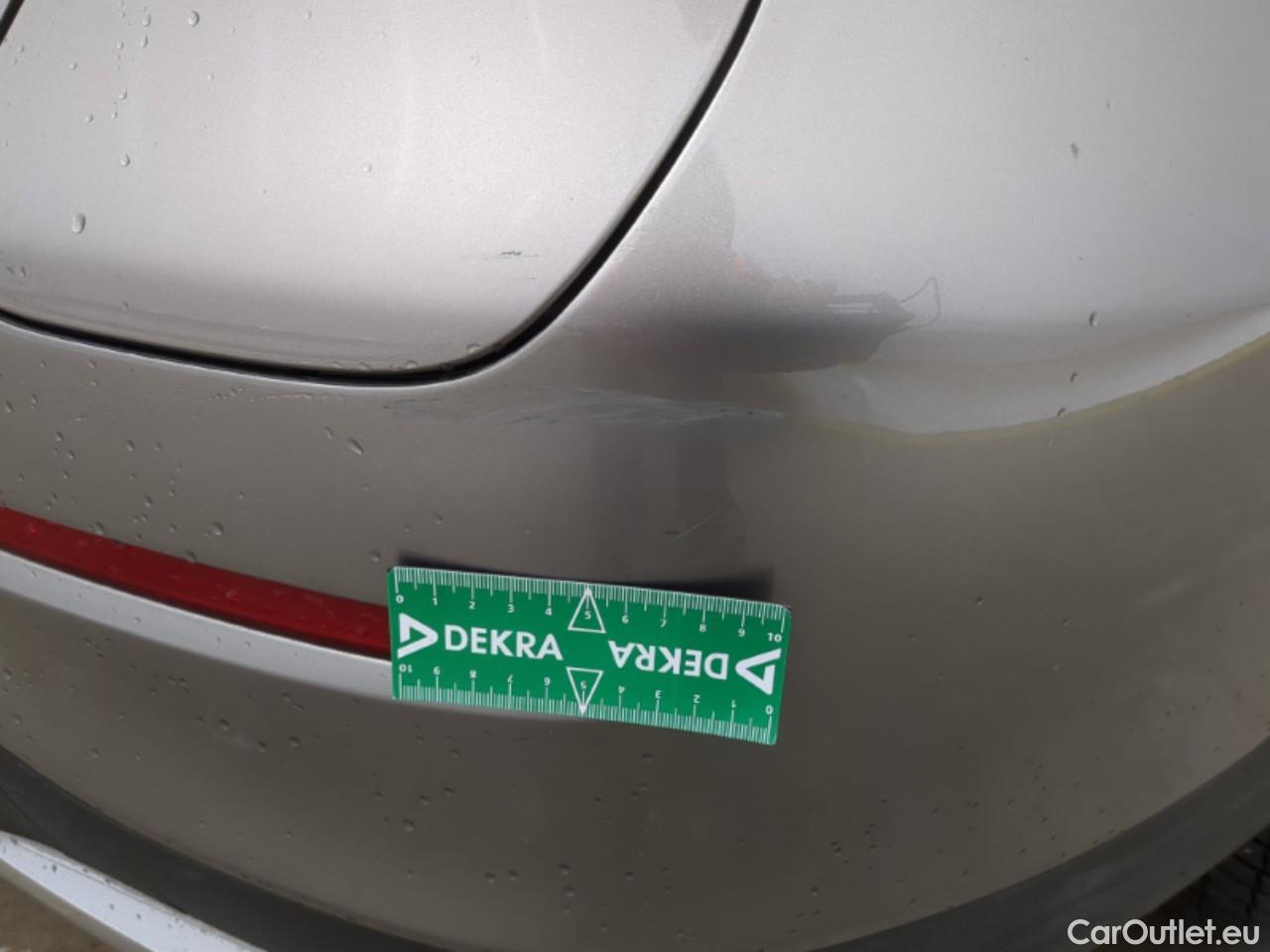  Mercedes  G-Klasee MERCEDES-BENZ GLC Coupe / 2019 / 5P / Coupé GLC 300 e Business Line 4Matic #24