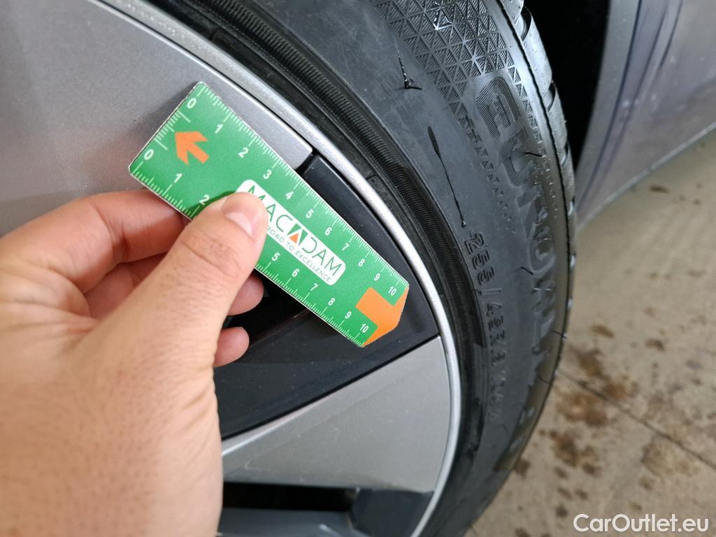  Tesla  Model Y TESLA  / 2020 / 5P / SUV Long Range Dual Motor AWD #22