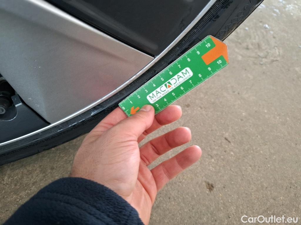  Tesla  Model Y TESLA  / 2020 / 5P / SUV Long Range Dual Motor AWD #17