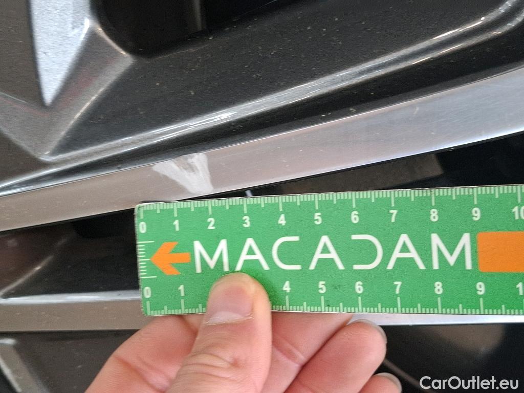  Mercedes  G-Klasee MERCEDES-BENZ GLE / 2019 / 5P / SUV GLE 350 e 4MATIC AMG Line #4