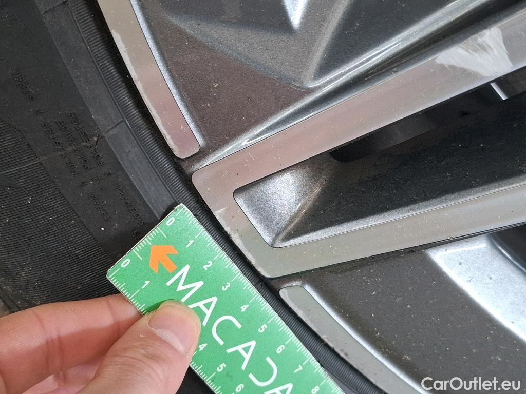  Mercedes  G-Klasee MERCEDES-BENZ GLE / 2019 / 5P / SUV GLE 350 e 4MATIC AMG Line #5