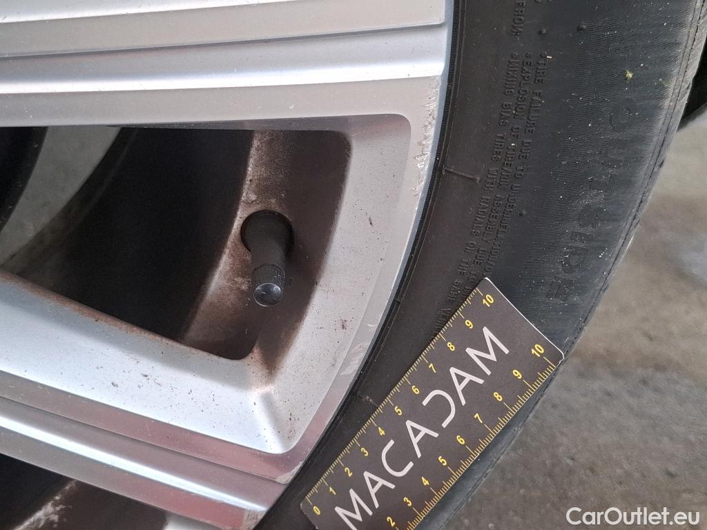  Volvo  XC90 VOLVO  / 2014 / 5P / SUV &D5 AWD AdBlue 235 Geartro 8 Inscrip Luxe #81