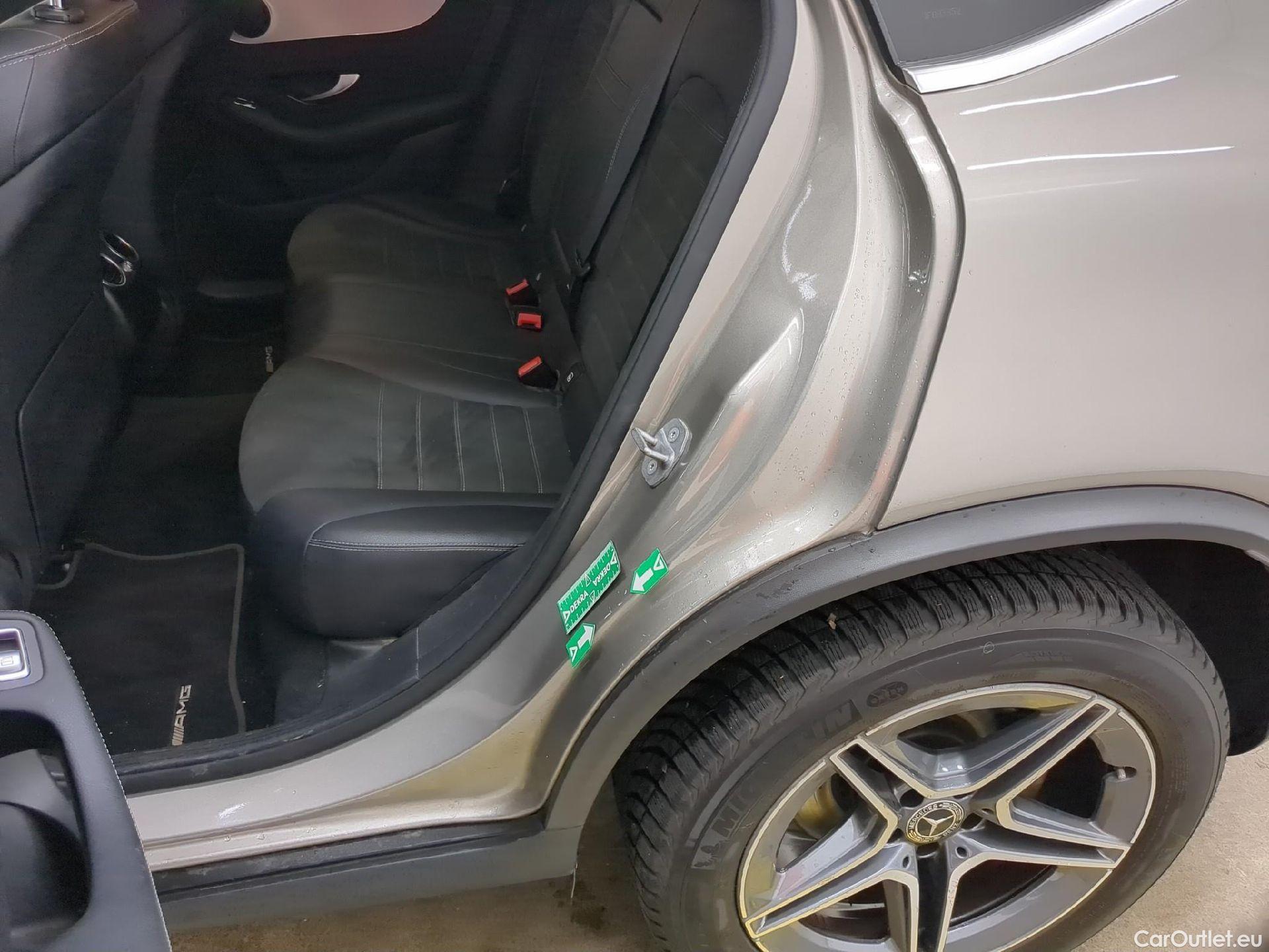  Mercedes  G-Klasee MERCEDES-BENZ GLC Coupe / 2019 / 5P / Coupé GLC 300 e Business Line 4Matic #2