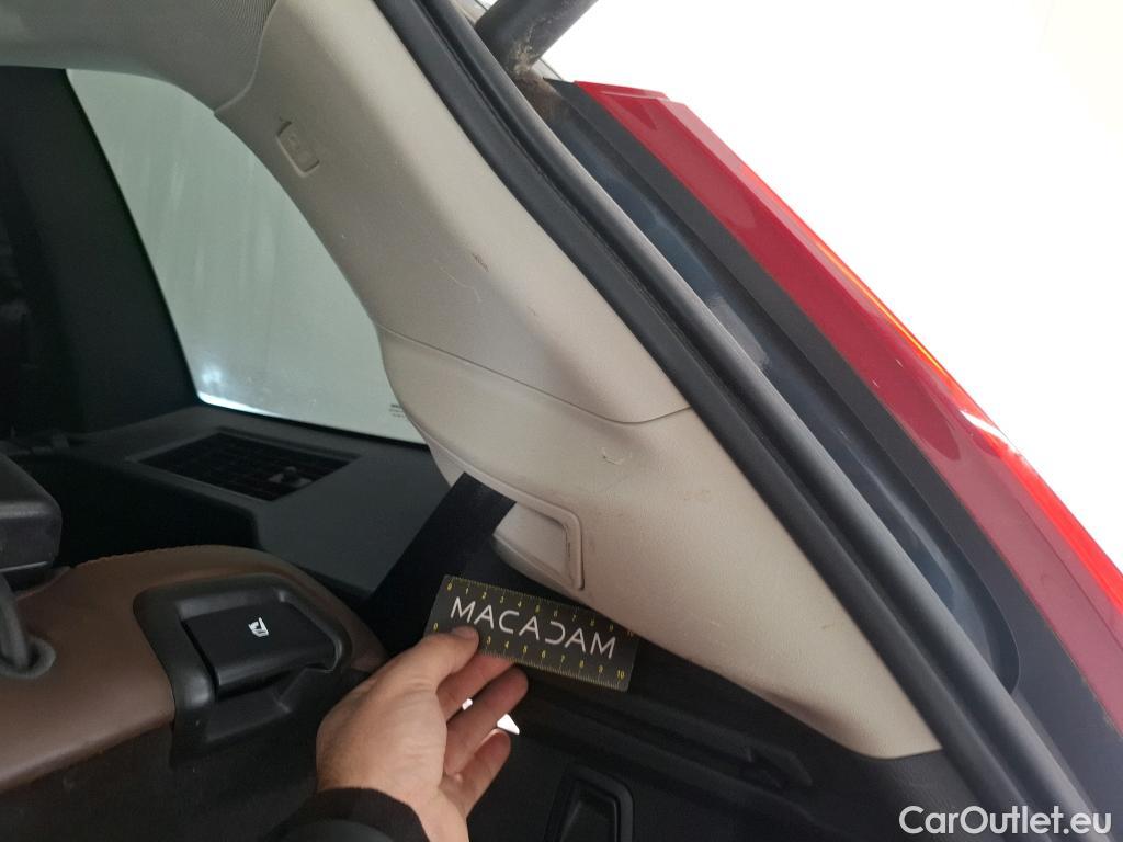  Volvo  XC90 VOLVO  / 2014 / 5P / SUV &D5 AWD AdBlue 235 Geartro 8 Inscrip Luxe #93