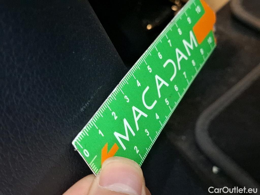  Mercedes  G-Klasee MERCEDES-BENZ GLE / 2019 / 5P / SUV GLE 350 e 4MATIC AMG Line #50